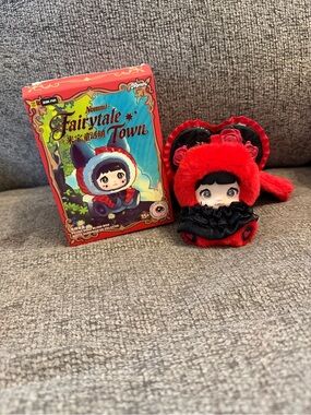Nommi Fairytale Town -Red Queen SECRET